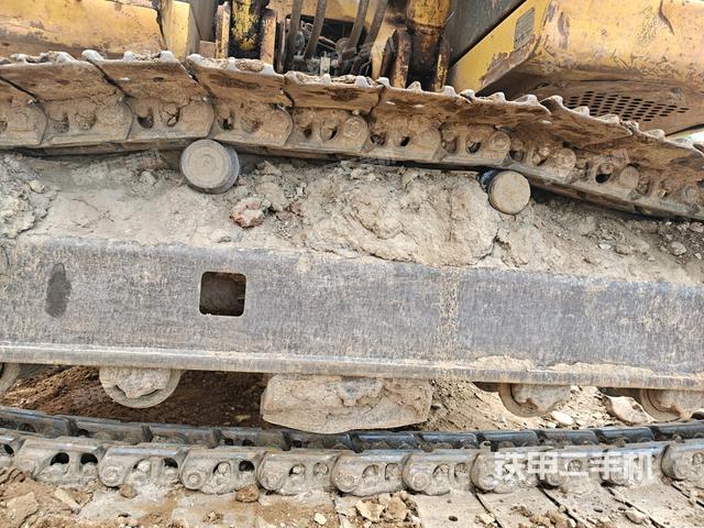 左側(cè)行走馬達蓋板（行走機構(gòu)）