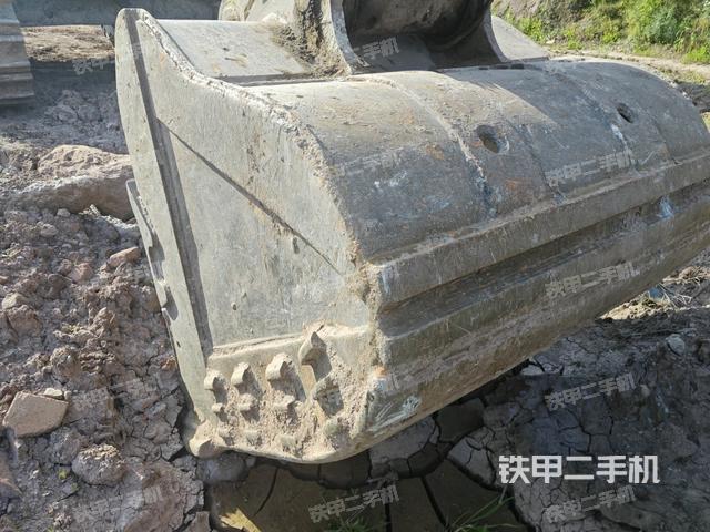 鏟斗45度(工作和回轉(zhuǎn)裝置) 鏟斗45度(工作和回轉(zhuǎn)裝置)