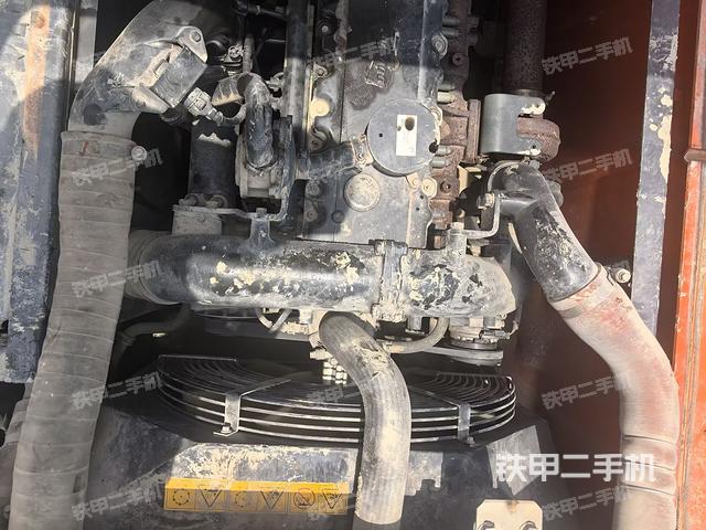 发动机整体俯视(整机外观) 发动机整体俯视(整机外观)