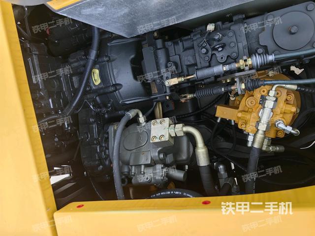 液壓泵室(大件艙室) 液壓泵室(大件艙室)
