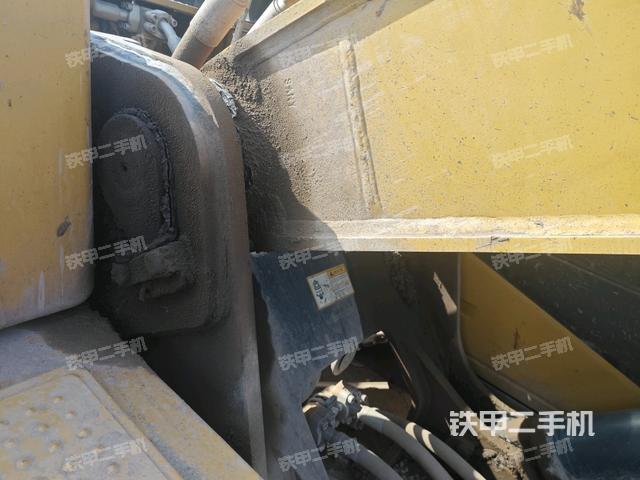 大臂根部?斜視(工作和回轉(zhuǎn)裝置) 大臂根部?斜視(工作和回轉(zhuǎn)裝置)