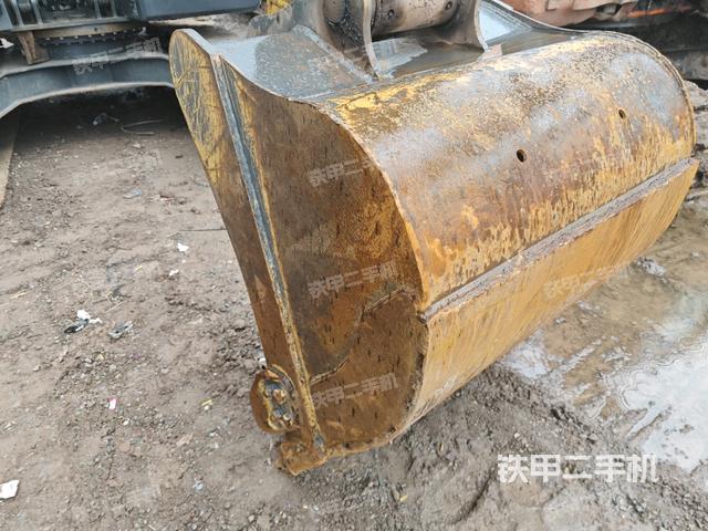鏟斗45度(工作和回轉(zhuǎn)裝置) 鏟斗45度(工作和回轉(zhuǎn)裝置)
