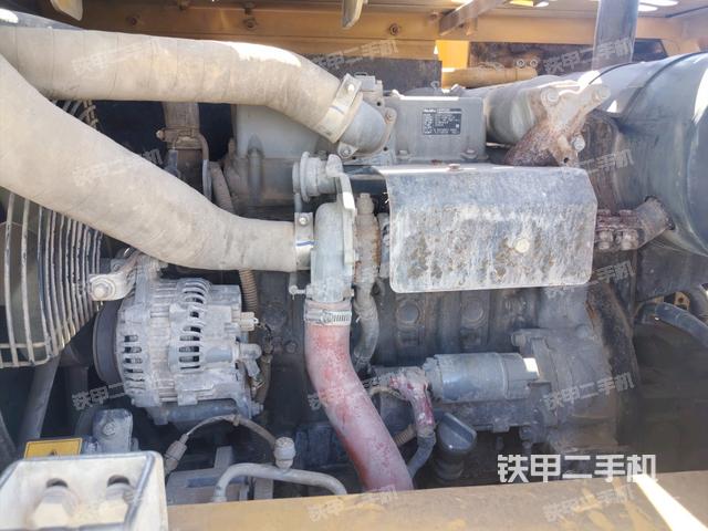 發(fā)動機整體俯視(整機外觀) 發(fā)動機整體俯視(整機外觀)