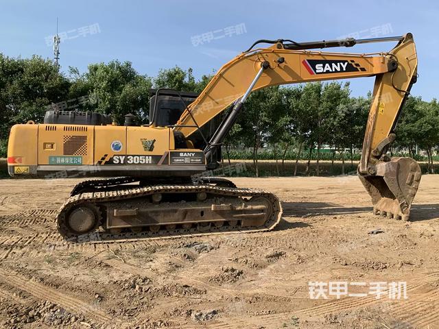 整機(jī)右后45°(整機(jī)外觀) 整機(jī)右后45°(整機(jī)外觀)