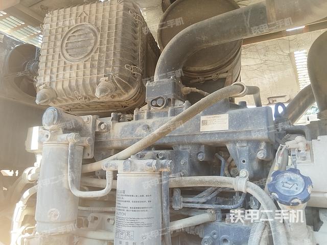 发动机右侧（整机外观及大件）