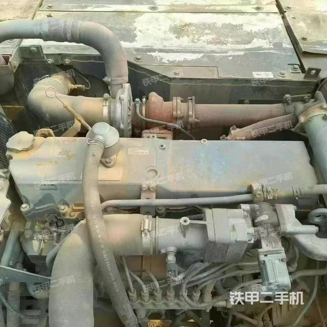 發(fā)動(dòng)機(jī)整體俯視(整機(jī)外觀) 發(fā)動(dòng)機(jī)整體俯視(整機(jī)外觀)