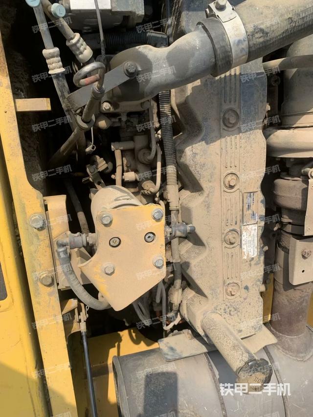 发动机整体俯视(整机外观) 发动机整体俯视(整机外观)