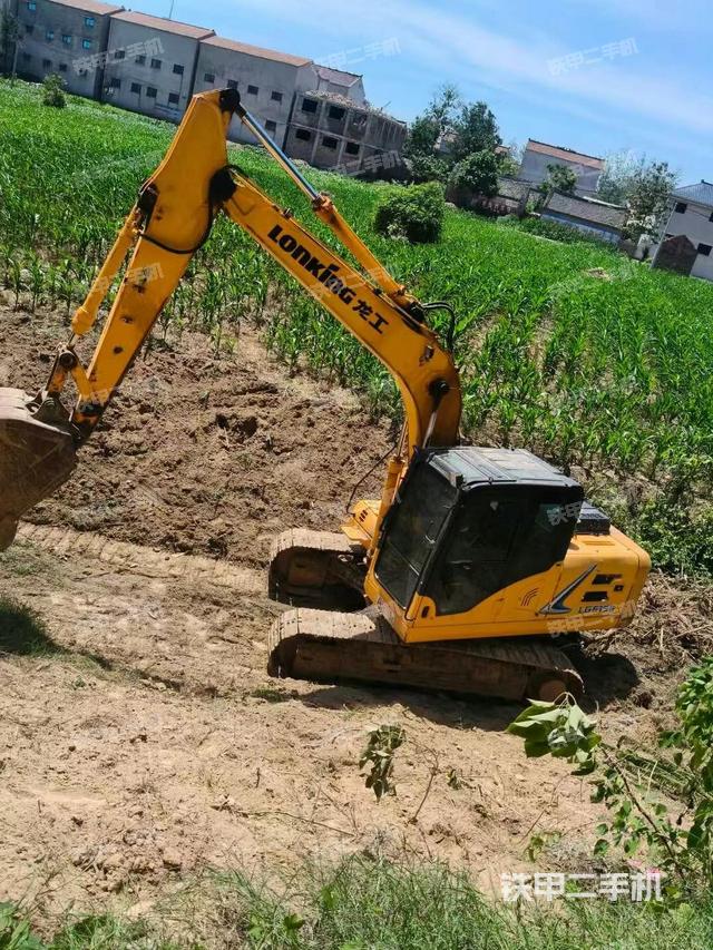 龍工LG6150挖掘機(jī)