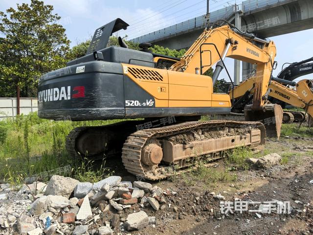 右后45(整机外观) 右后45(整机外观)