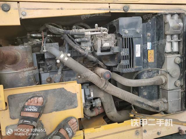 发动机整体俯视(整机外观) 发动机整体俯视(整机外观)
