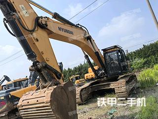 现代R520L-9VS挖掘机实拍图片