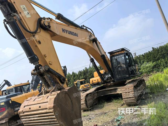現(xiàn)代R520L-9VS挖掘機