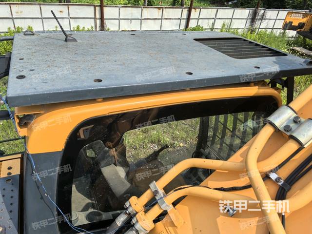 驾驶室顶部俯视(上车部件) 驾驶室顶部俯视(上车部件)