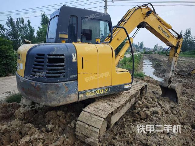 整机右后45°(整机外观) 整机右后45°(整机外观)