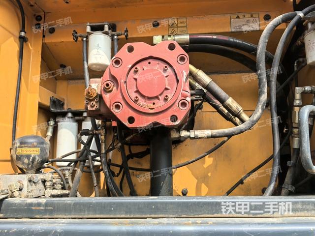 液压泵室(大件舱室) 液压泵室(大件舱室)
