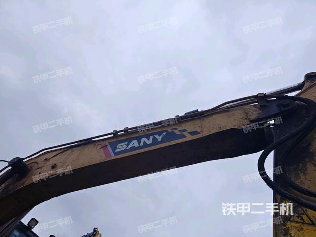 大臂整體?右側(cè)(工作和回轉(zhuǎn)裝置) 大臂整體?右側(cè)(工作和回轉(zhuǎn)裝置)