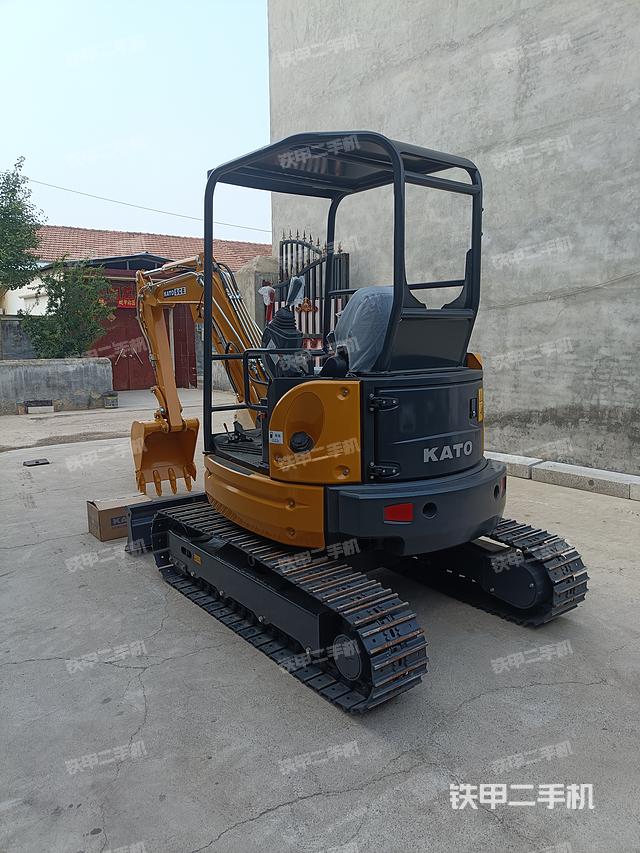 驾驶室整体（整机外观）