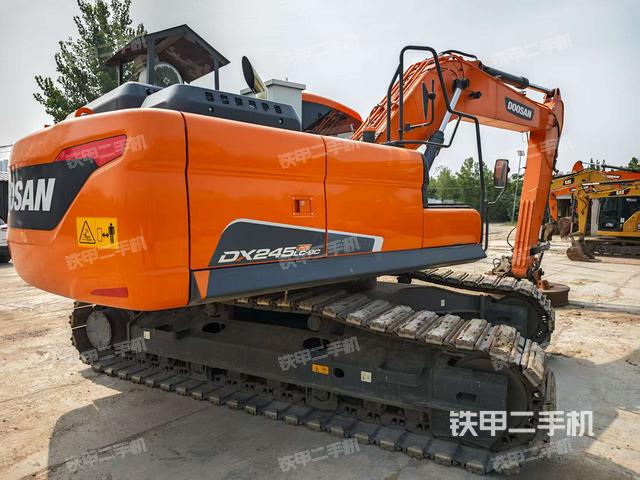 整机右后45°(整机外观) 整机右后45°(整机外观)