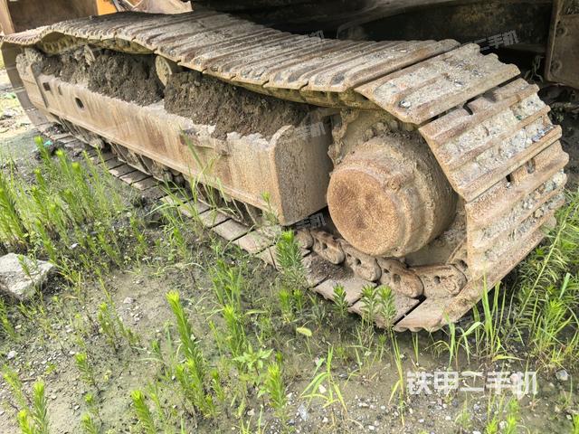 左侧履带整体 (行走机构) 左侧履带整体 (行走机构)