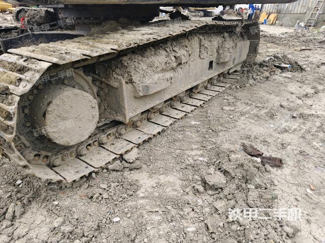 右侧履带整体（行走机构）