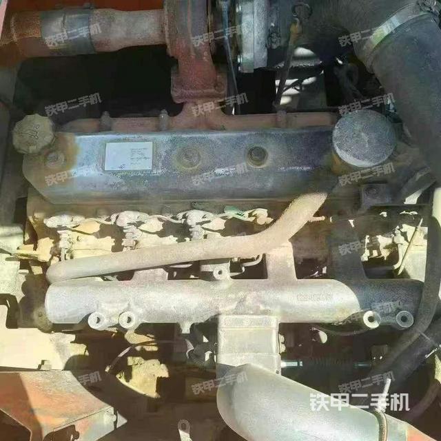 發(fā)動(dòng)機(jī)整體俯視(整機(jī)外觀) 發(fā)動(dòng)機(jī)整體俯視(整機(jī)外觀)