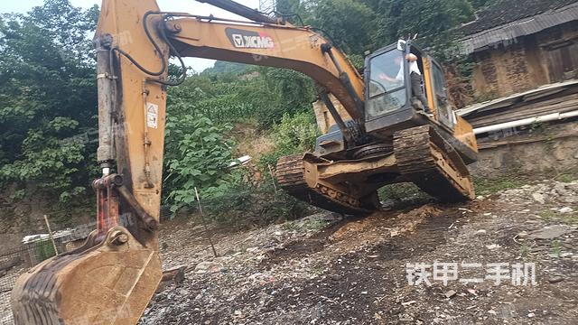 驾驶室整体（整机外观）