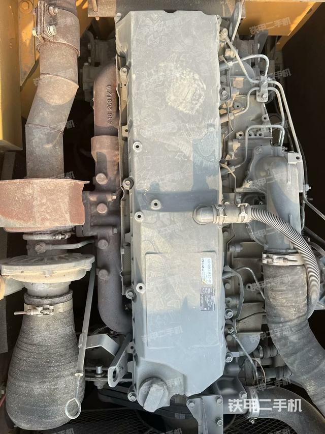 发动机整体俯视(整机外观) 发动机整体俯视(整机外观)