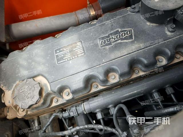 发动机整体俯视(整机外观) 发动机整体俯视(整机外观)