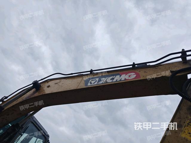 大臂整体 右侧(工作和回转装置) 大臂整体 右侧(工作和回转装置)