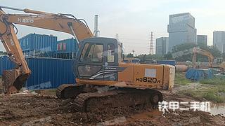 加藤HD820R挖掘机实拍图片