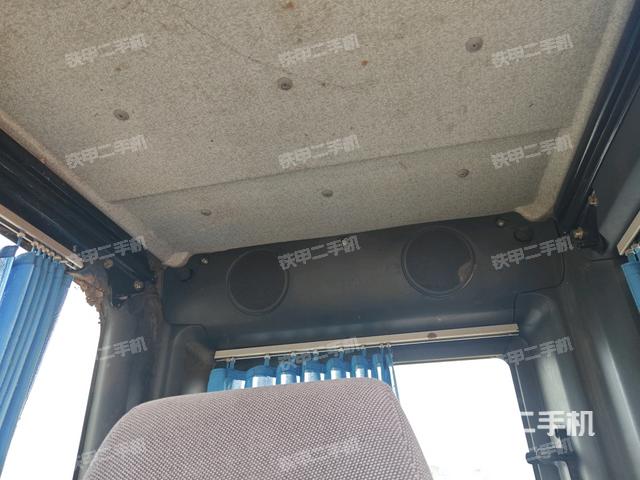 座椅后部(駕駛室部分) 座椅后部(駕駛室部分)