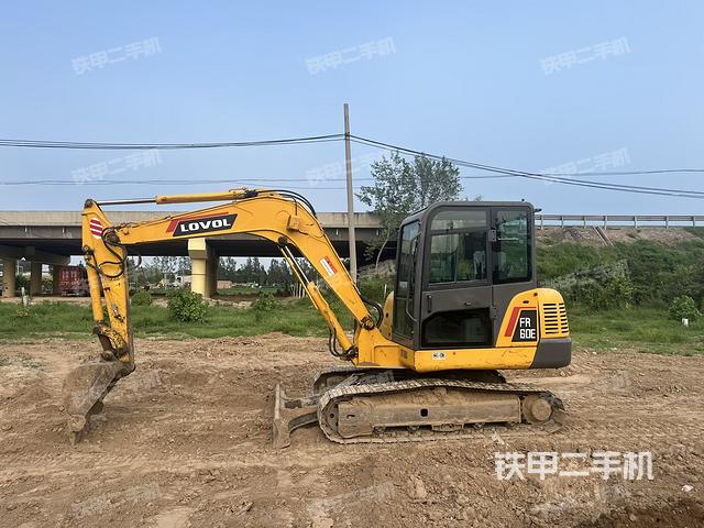 雷沃重工FR60E挖掘機(jī)