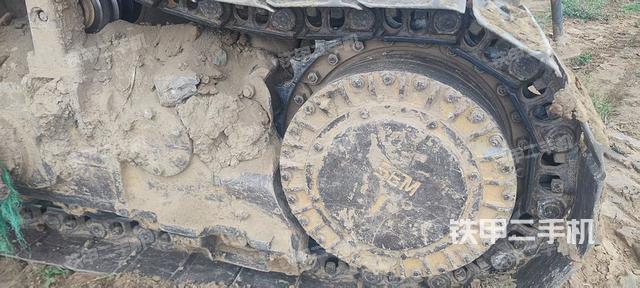 整机右侧（设备外观及核心部件）