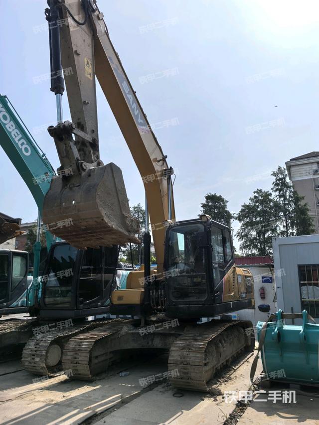 三一重工SY205H挖掘機(jī)