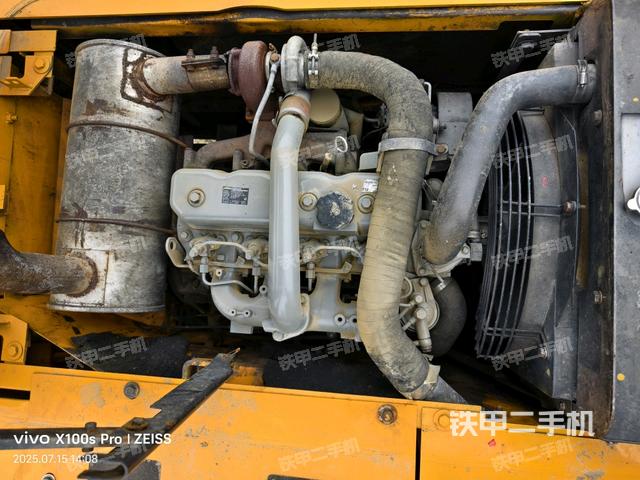 發(fā)動機(jī)整體俯視(整機(jī)外觀) 發(fā)動機(jī)整體俯視(整機(jī)外觀)