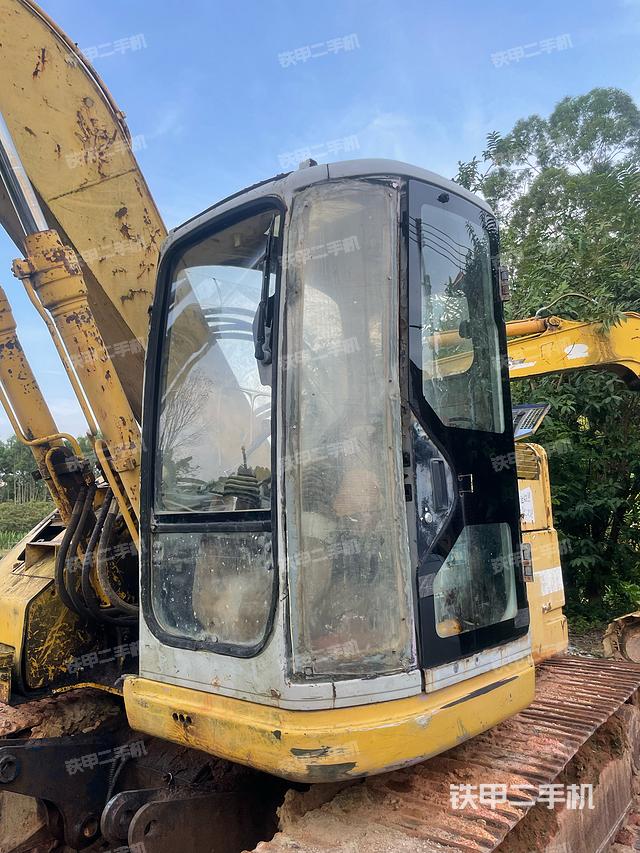 驾驶室整体（整机外观）