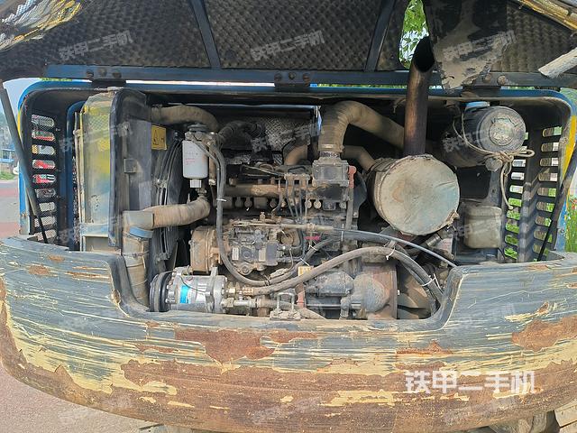 发动机整体俯视(整机外观) 发动机整体俯视(整机外观)