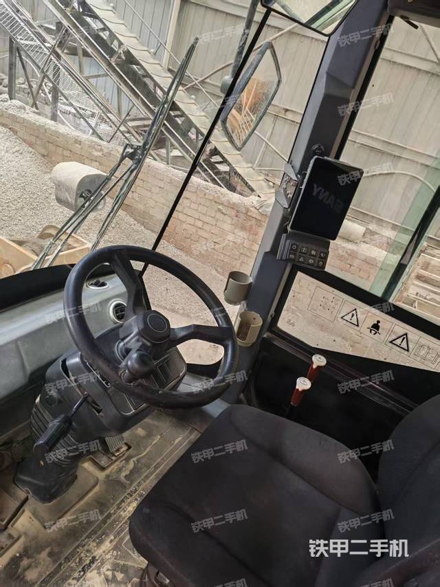 驾驶室工作台（整机外观及大件）