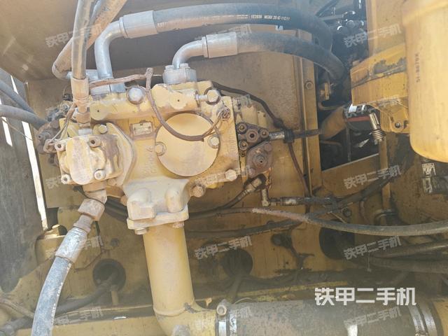 液壓泵斜45?左(大件艙室) 液壓泵斜45?左(大件艙室)