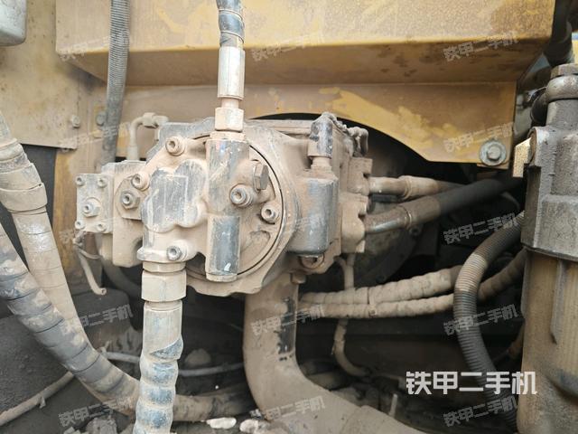 液壓泵斜45?左(大件艙室) 液壓泵斜45?左(大件艙室)