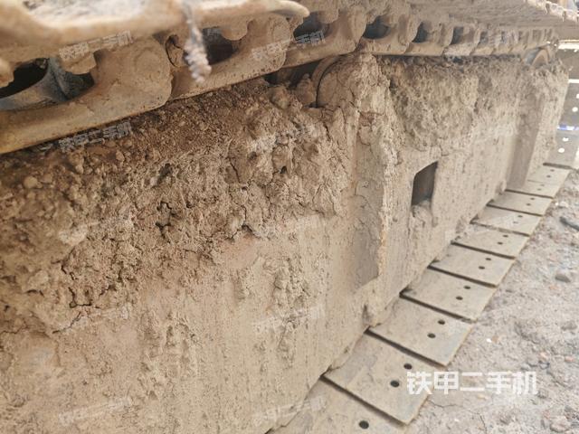 右側(cè)行走馬達(dá)蓋板(行走機(jī)構(gòu)) 右側(cè)行走馬達(dá)蓋板(行走機(jī)構(gòu))