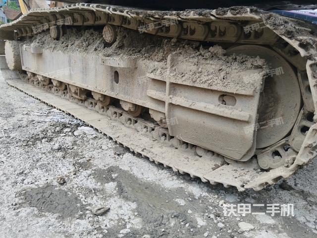 左側履帶整體?(行走機構) 左側履帶整體?(行走機構)