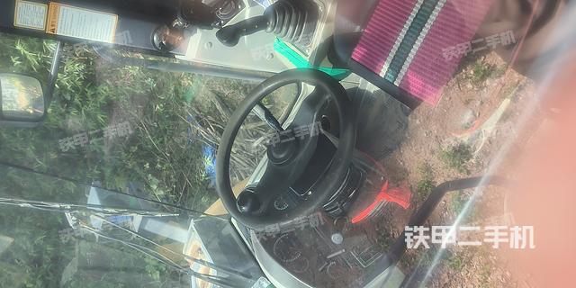 駕駛室操作臺(整機外觀及大件) 駕駛室操作臺(整機外觀及大件)