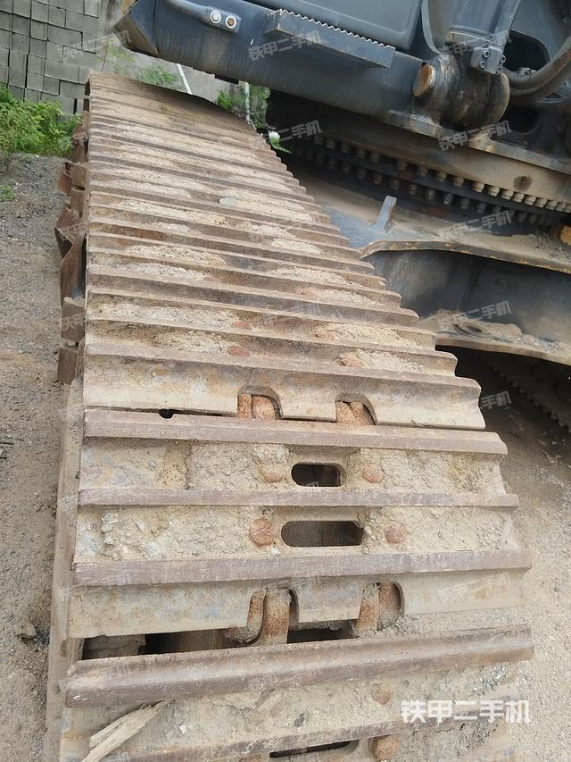 单侧履带整体（整机外观）