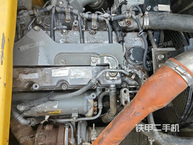發(fā)動(dòng)機(jī)室(上車部件) 發(fā)動(dòng)機(jī)室(上車部件)