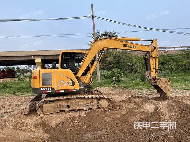 整機(jī)右后45°(整機(jī)外觀) 整機(jī)右后45°(整機(jī)外觀)
