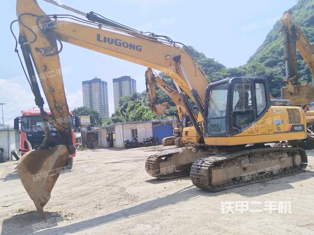 柳工CLG922E挖掘机