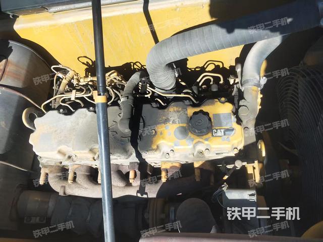 發(fā)動(dòng)機(jī)整體俯視(整機(jī)外觀) 發(fā)動(dòng)機(jī)整體俯視(整機(jī)外觀)
