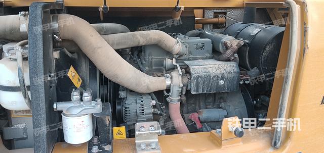 发动机整体俯视（整机外观）