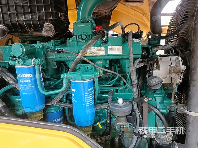 发动机右侧（整机外观及大件）